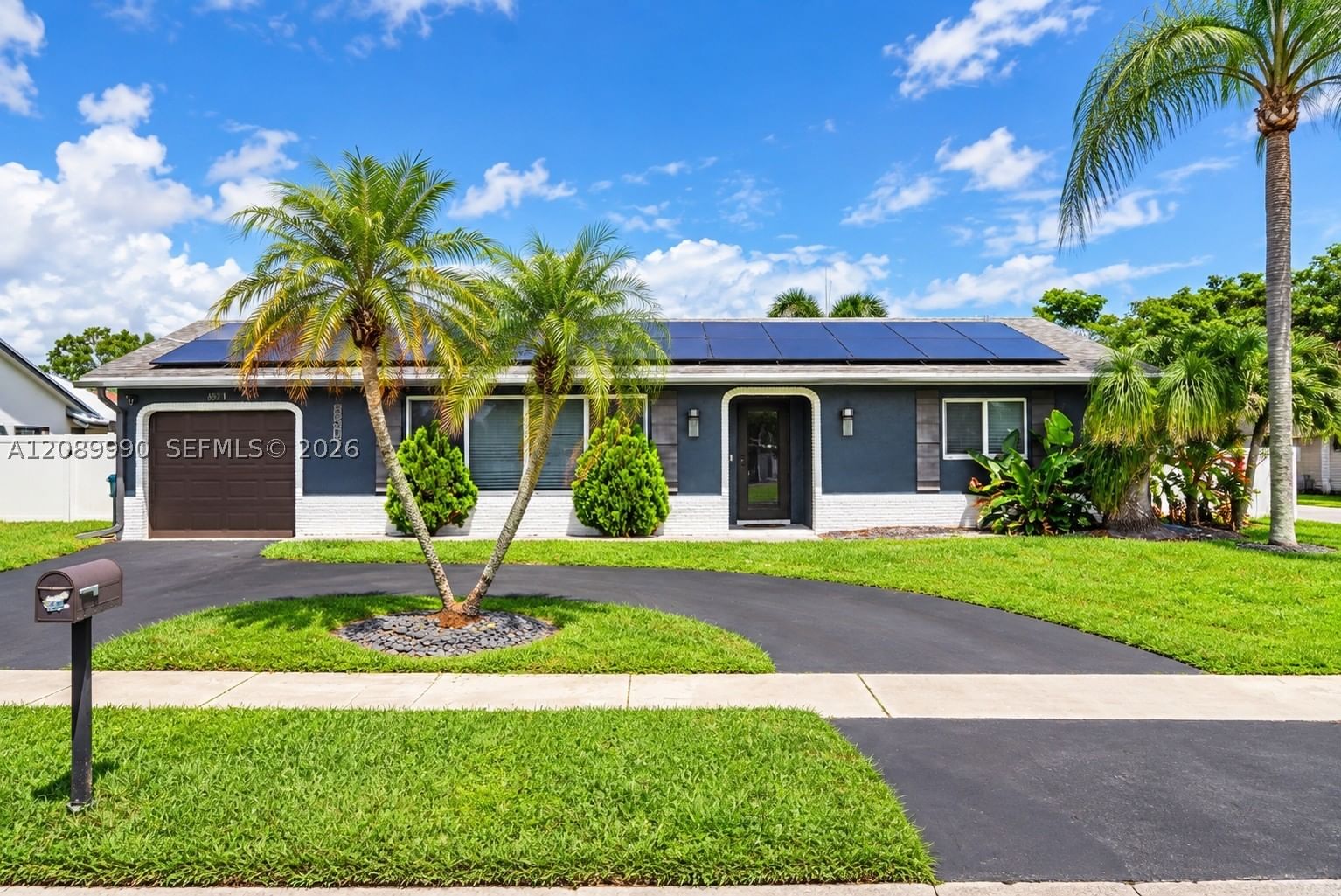 Real estate property located at 8501 53rd St, Broward, City Of Lauderhill Sec Th, Lauderhill, FL