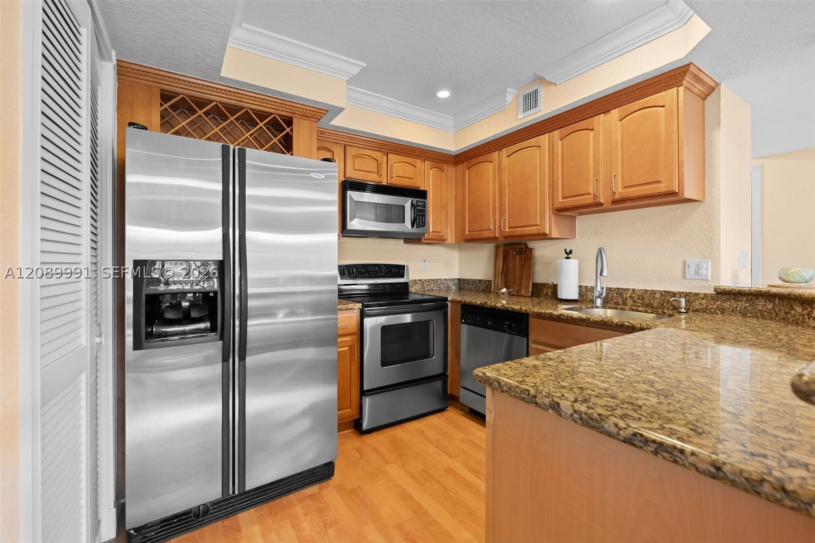 Real estate property located at 150 15th Ave #350, Broward, Pine Crest Village Ii, Fort Lauderdale, FL