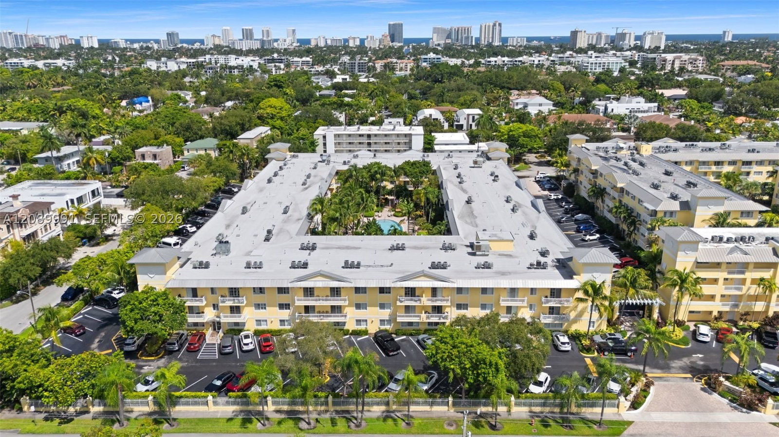 Real estate property located at 150 15th Ave #350, Broward, Pine Crest Village Ii, Fort Lauderdale, FL