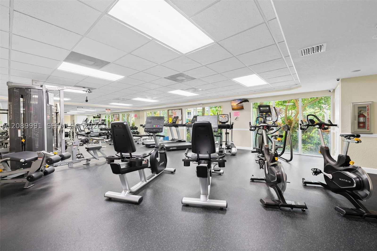 Real estate property located at 150 15th Ave #350, Broward, Pine Crest Village Ii, Fort Lauderdale, FL