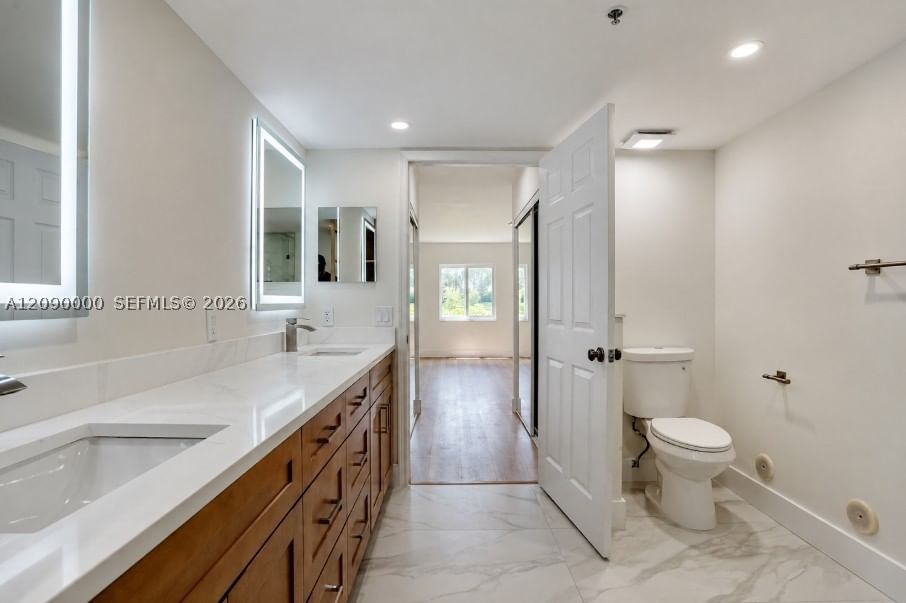 Real estate property located at 5810 Crystal Shores Dr #102, Palm Beach, Regal Shores Condo, Boynton Beach, FL