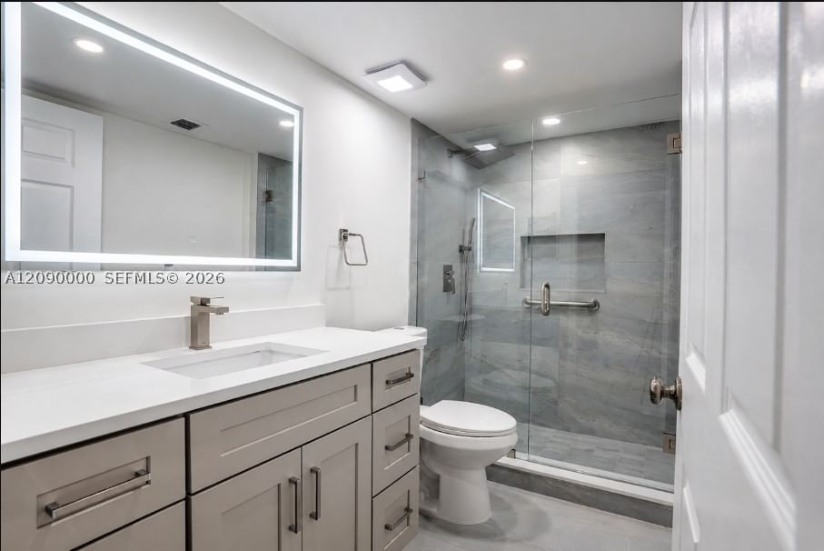 Real estate property located at 5810 Crystal Shores Dr #102, Palm Beach, Regal Shores Condo, Boynton Beach, FL