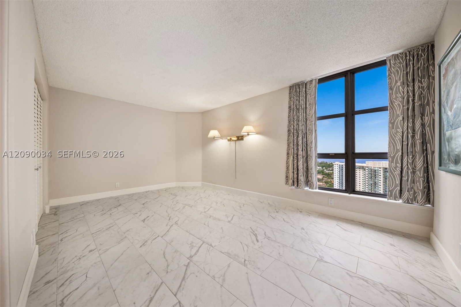 Real estate property located at 19195 Mystic Pointe Dr #2406, Miami-dade, Mystic Pointe Condo No Tw, Aventura, FL