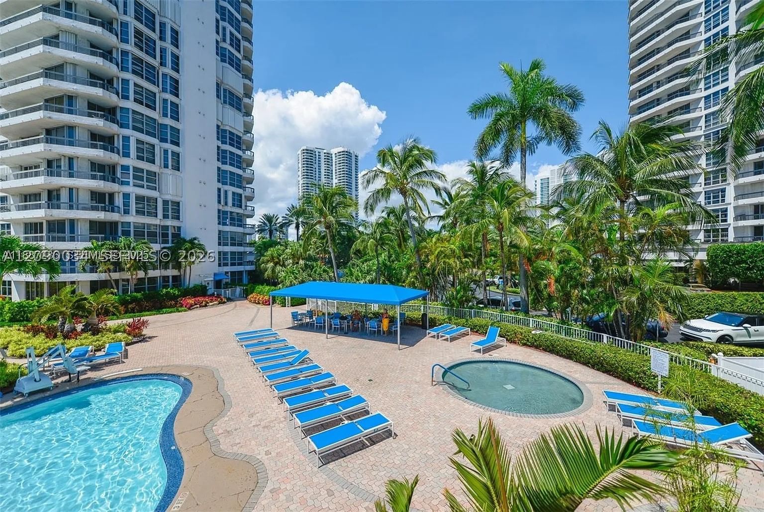 Real estate property located at 19195 Mystic Pointe Dr #2406, Miami-dade, Mystic Pointe Condo No Tw, Aventura, FL