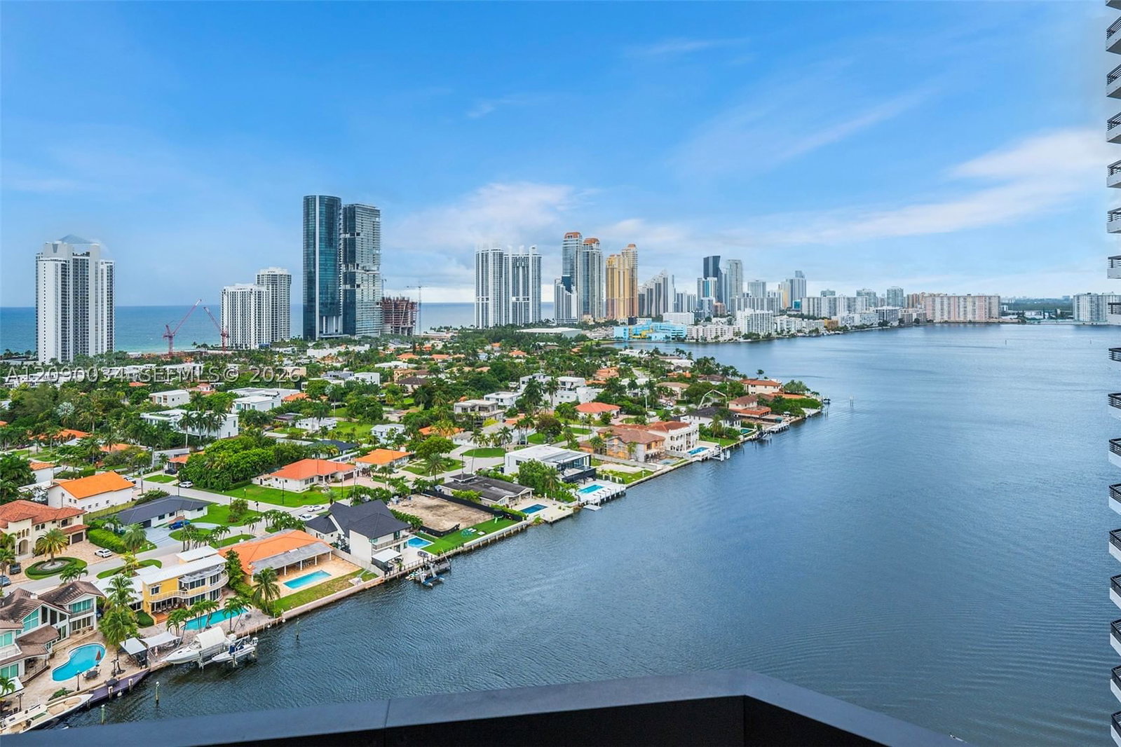Real estate property located at 19195 Mystic Pointe Dr #2406, Miami-dade, Mystic Pointe Condo No Tw, Aventura, FL