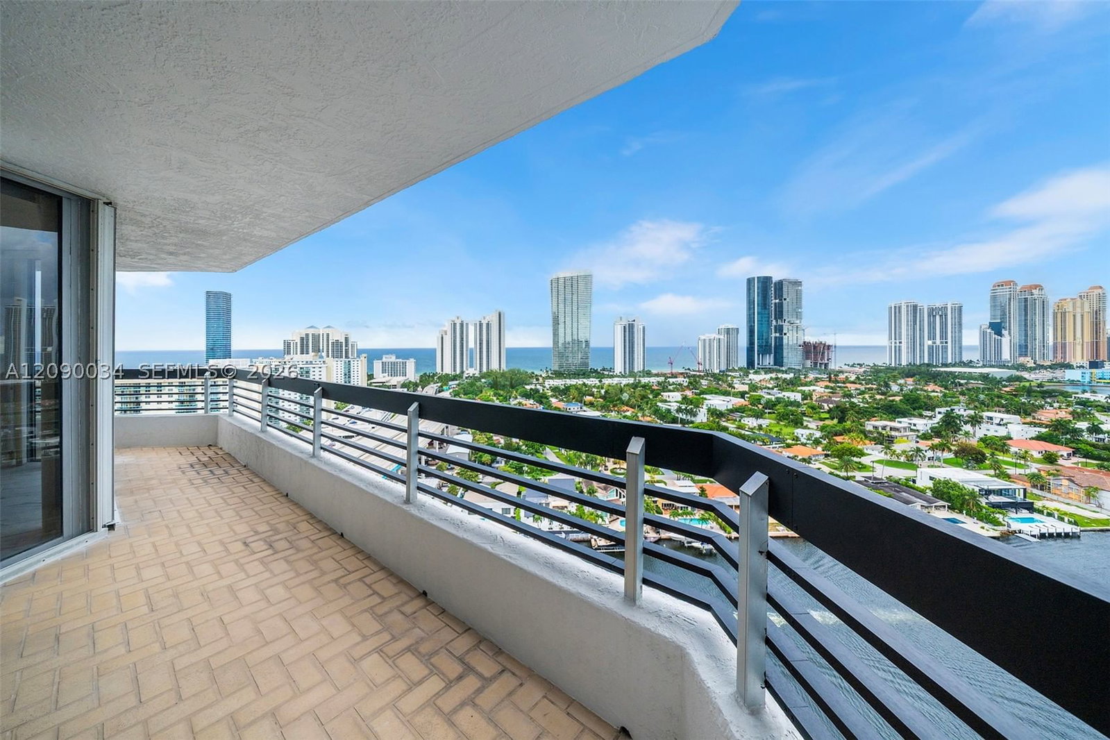 Real estate property located at 19195 Mystic Pointe Dr #2406, Miami-dade, Mystic Pointe Condo No Tw, Aventura, FL