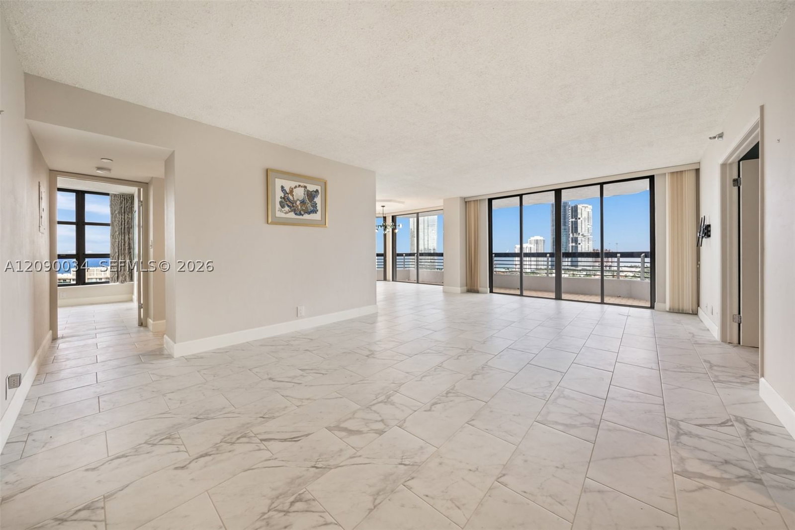 Real estate property located at 19195 Mystic Pointe Dr #2406, Miami-dade, Mystic Pointe Condo No Tw, Aventura, FL