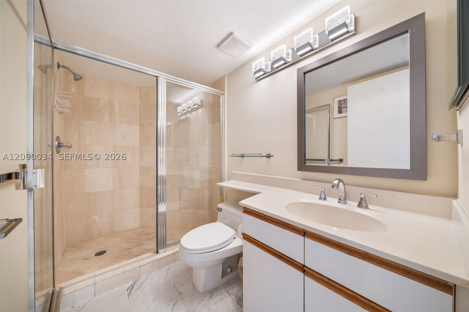 Real estate property located at 19195 Mystic Pointe Dr #2406, Miami-dade, Mystic Pointe Condo No Tw, Aventura, FL