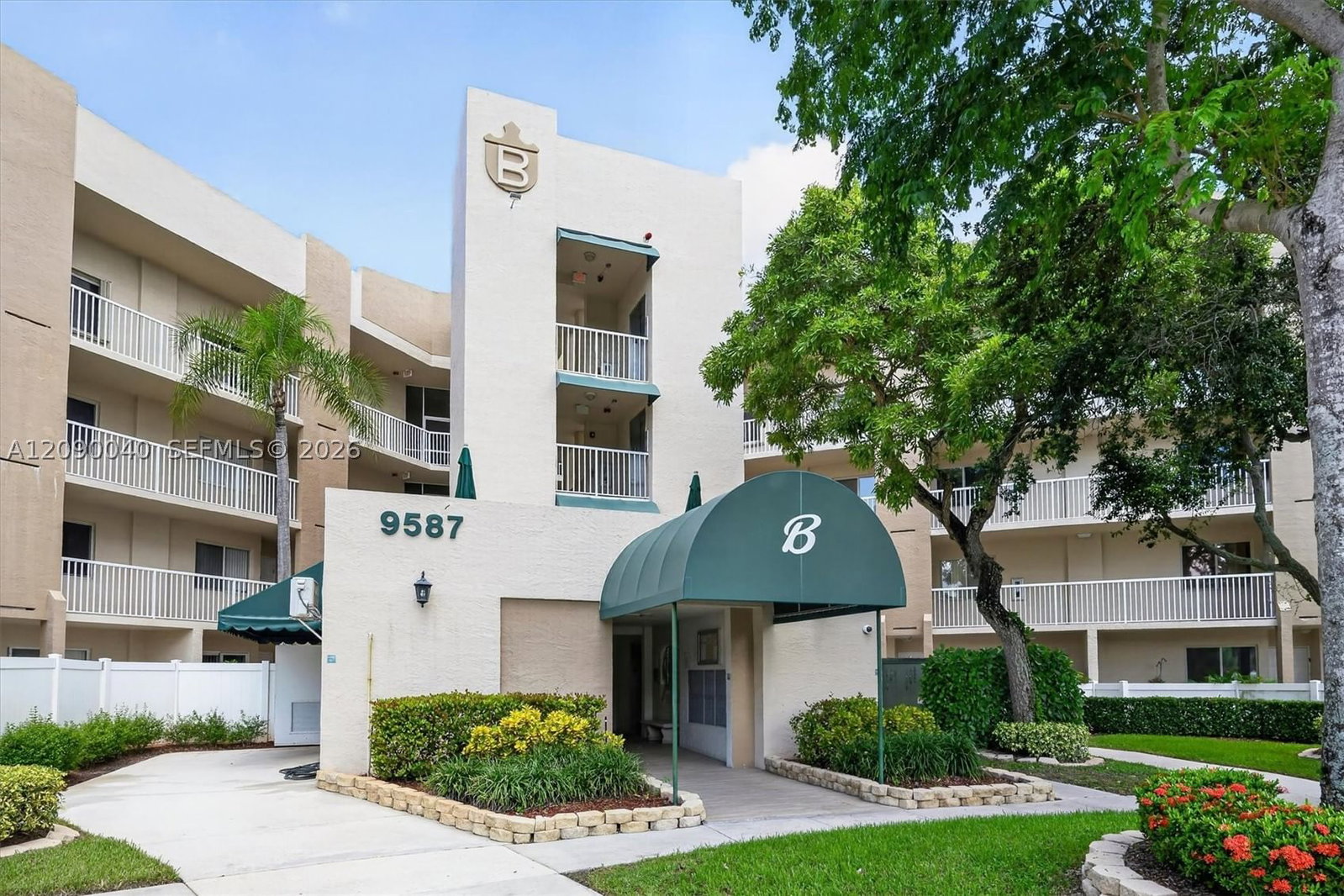 Real estate property located at 9587 Weldon Cir B203, Broward, Weldon Condominium, Tamarac, FL