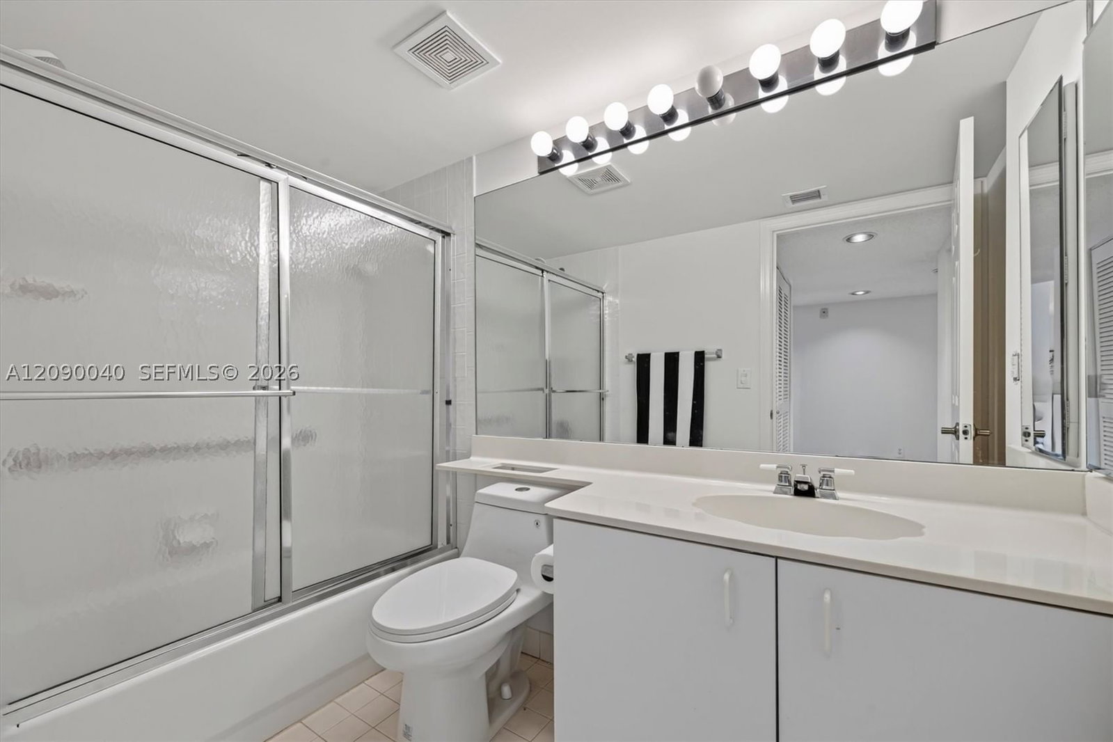 Real estate property located at 9587 Weldon Cir B203, Broward, Weldon Condominium, Tamarac, FL