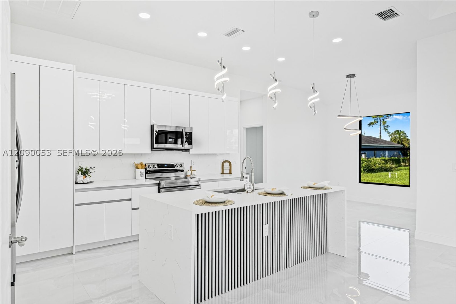 Real estate property located at 376 Cratsley Ave, Lee, Lehigh Acres, Lehigh Acres, FL