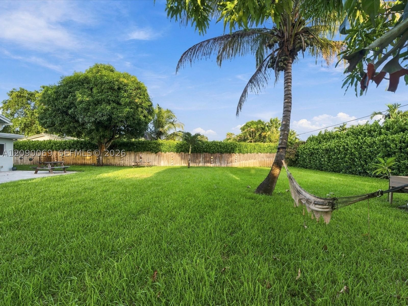Real estate property located at 5740 8th St, Broward, Plantation Park Lakesites, Plantation, FL