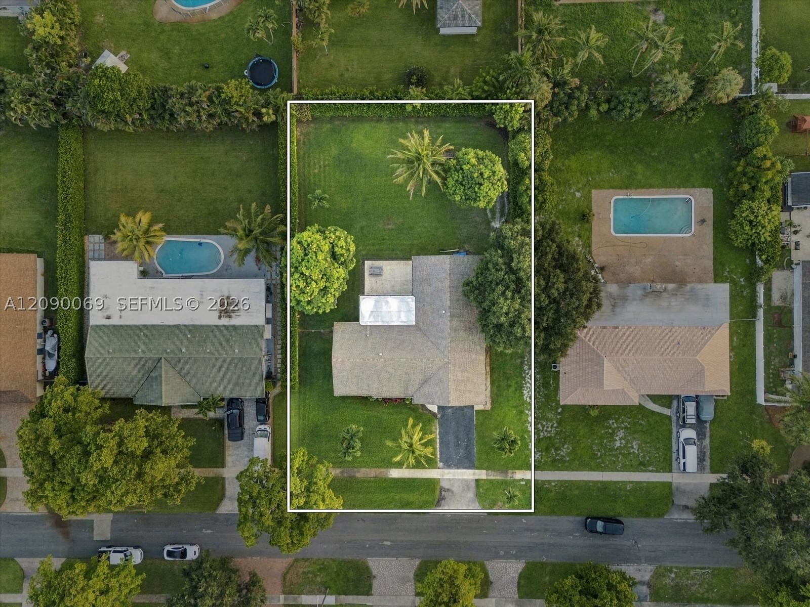 Real estate property located at 5740 8th St, Broward, Plantation Park Lakesites, Plantation, FL