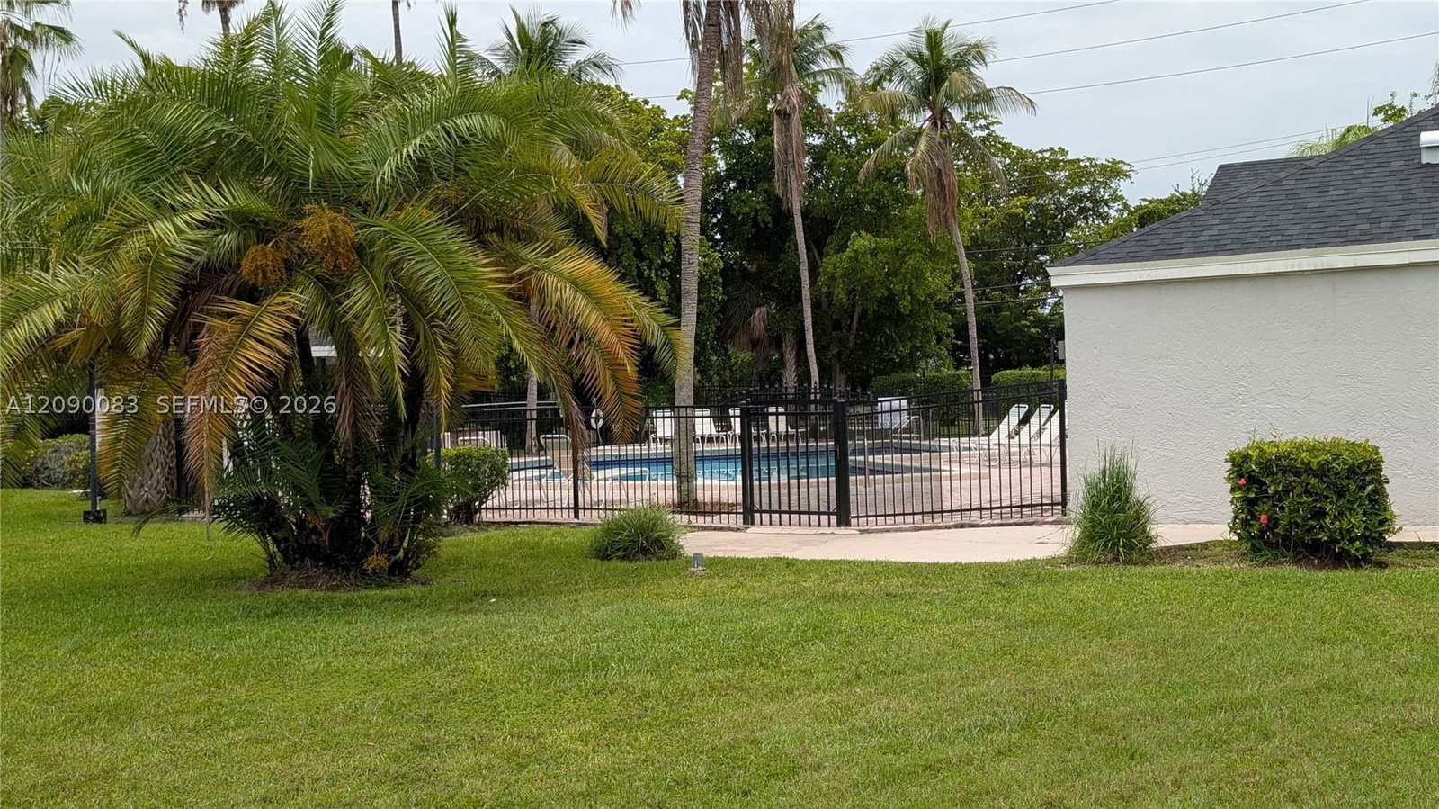 Real estate property located at 211 113th Way #211, Broward, Fairway Greens Condo Home, Pembroke Pines, FL