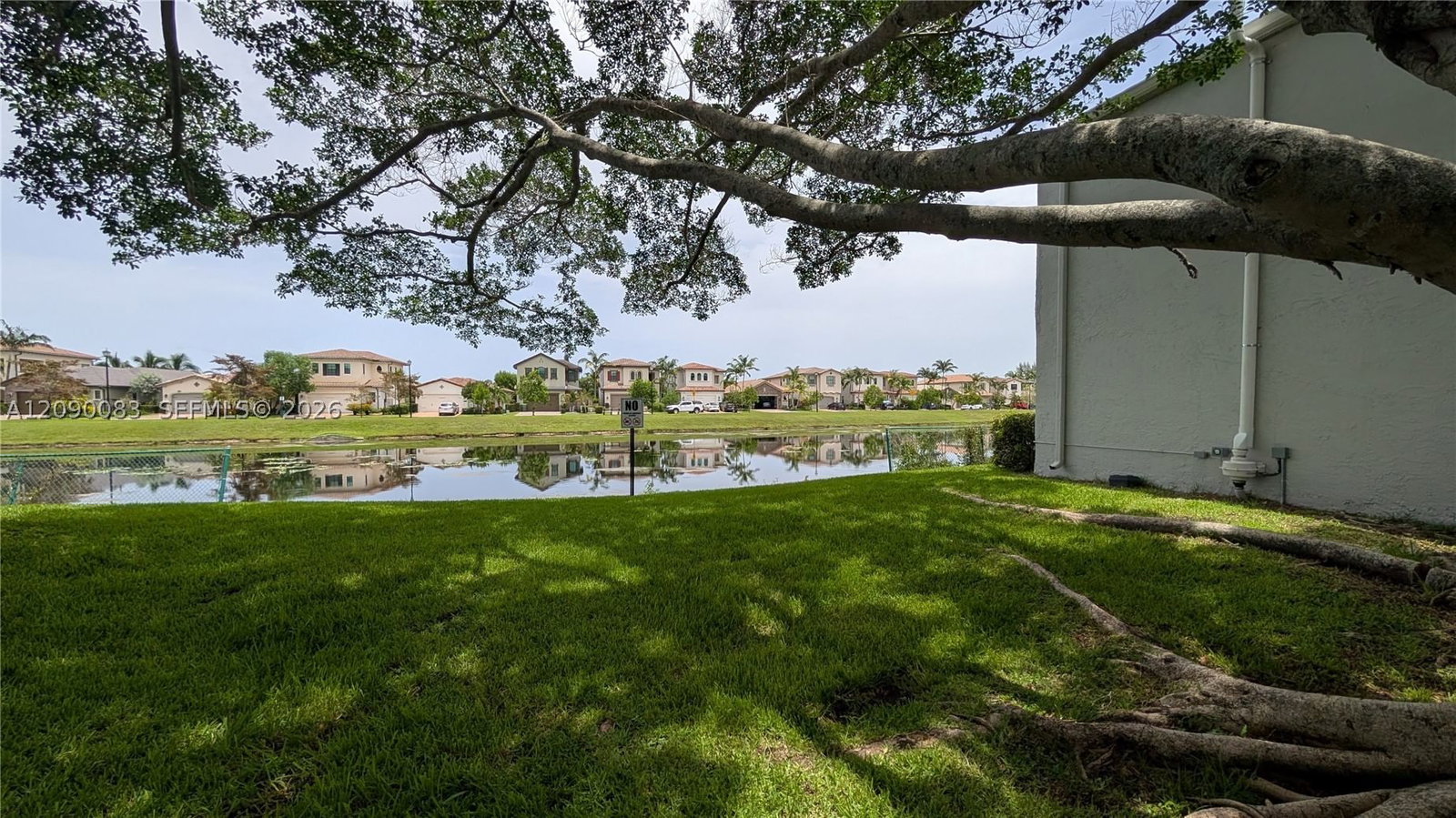 Real estate property located at 211 113th Way #211, Broward, Fairway Greens Condo Home, Pembroke Pines, FL