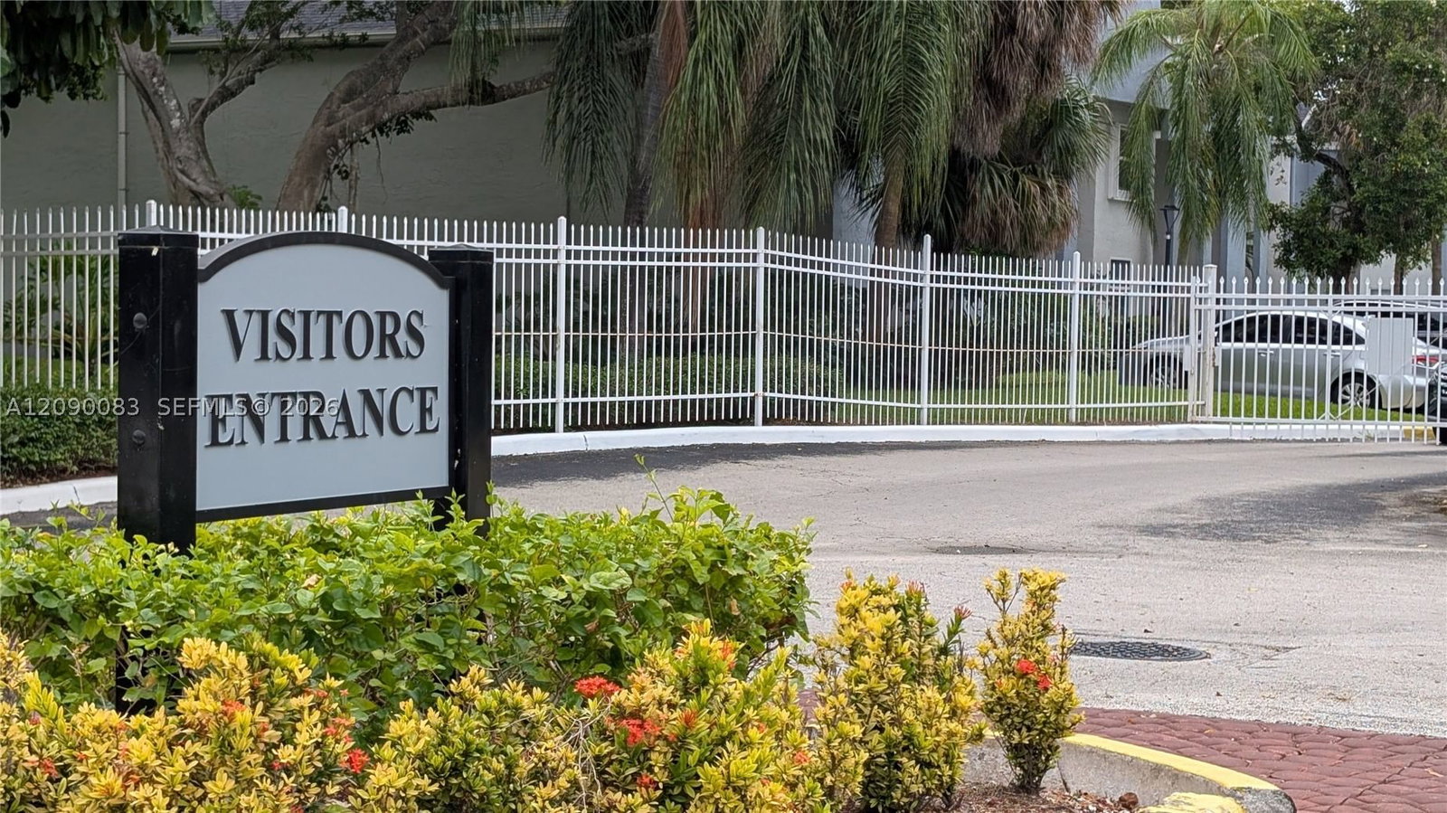 Real estate property located at 211 113th Way #211, Broward, Fairway Greens Condo Home, Pembroke Pines, FL