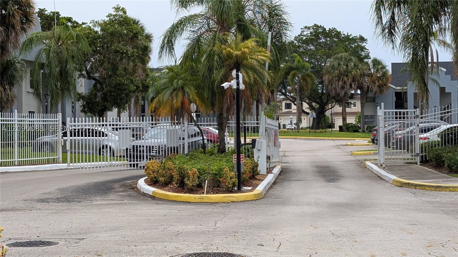 Real estate property located at 211 113th Way #211, Broward, Fairway Greens Condo Home, Pembroke Pines, FL