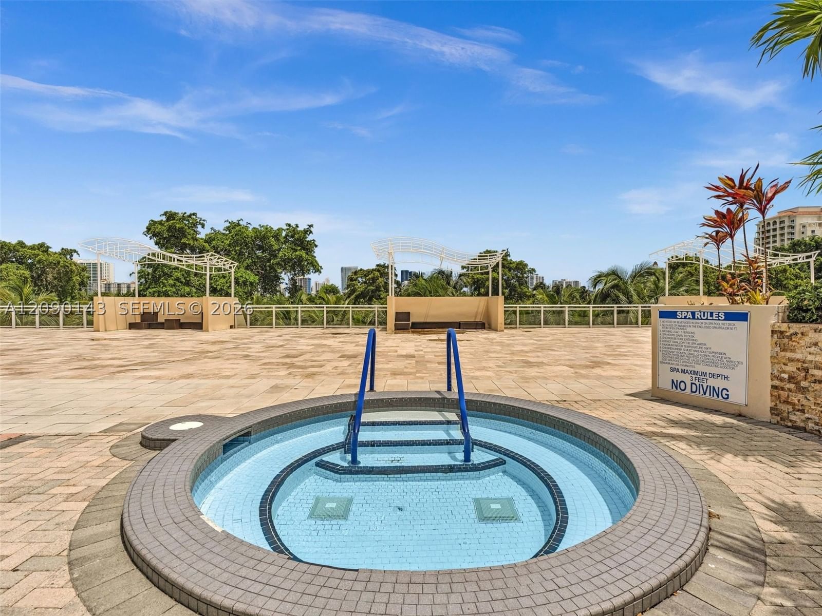 Real estate property located at 20379 Country Club Dr #332, Miami-dade, Coronado Condo- Tower Ii, Aventura, FL