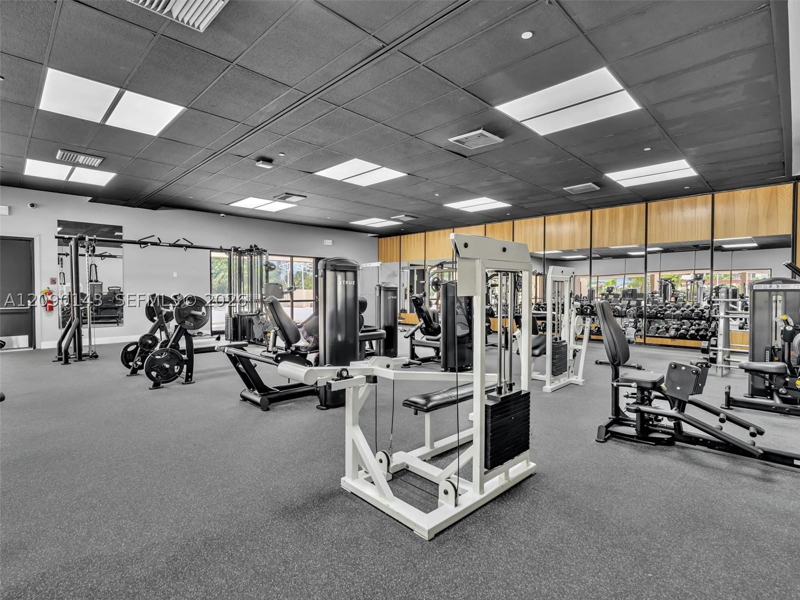 Real estate property located at 20379 Country Club Dr #332, Miami-dade, Coronado Condo- Tower Ii, Aventura, FL