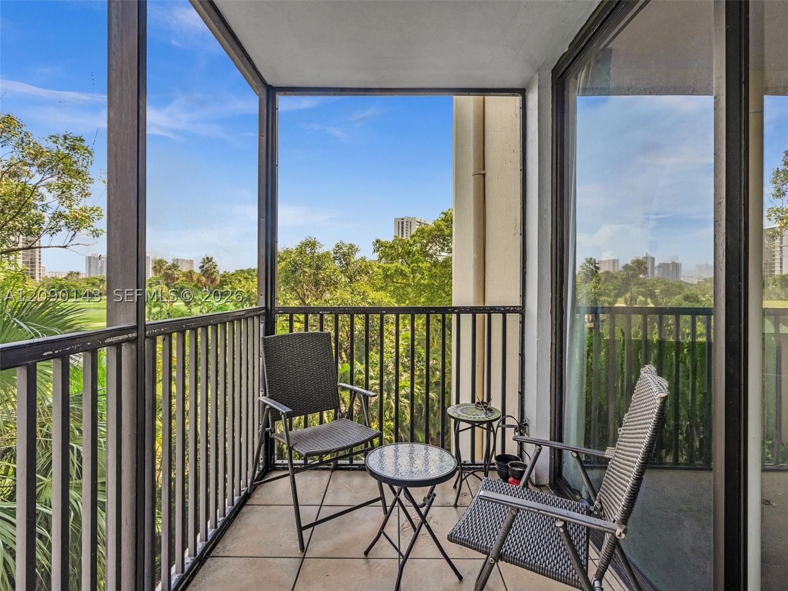 Real estate property located at 20379 Country Club Dr #332, Miami-dade, Coronado Condo- Tower Ii, Aventura, FL