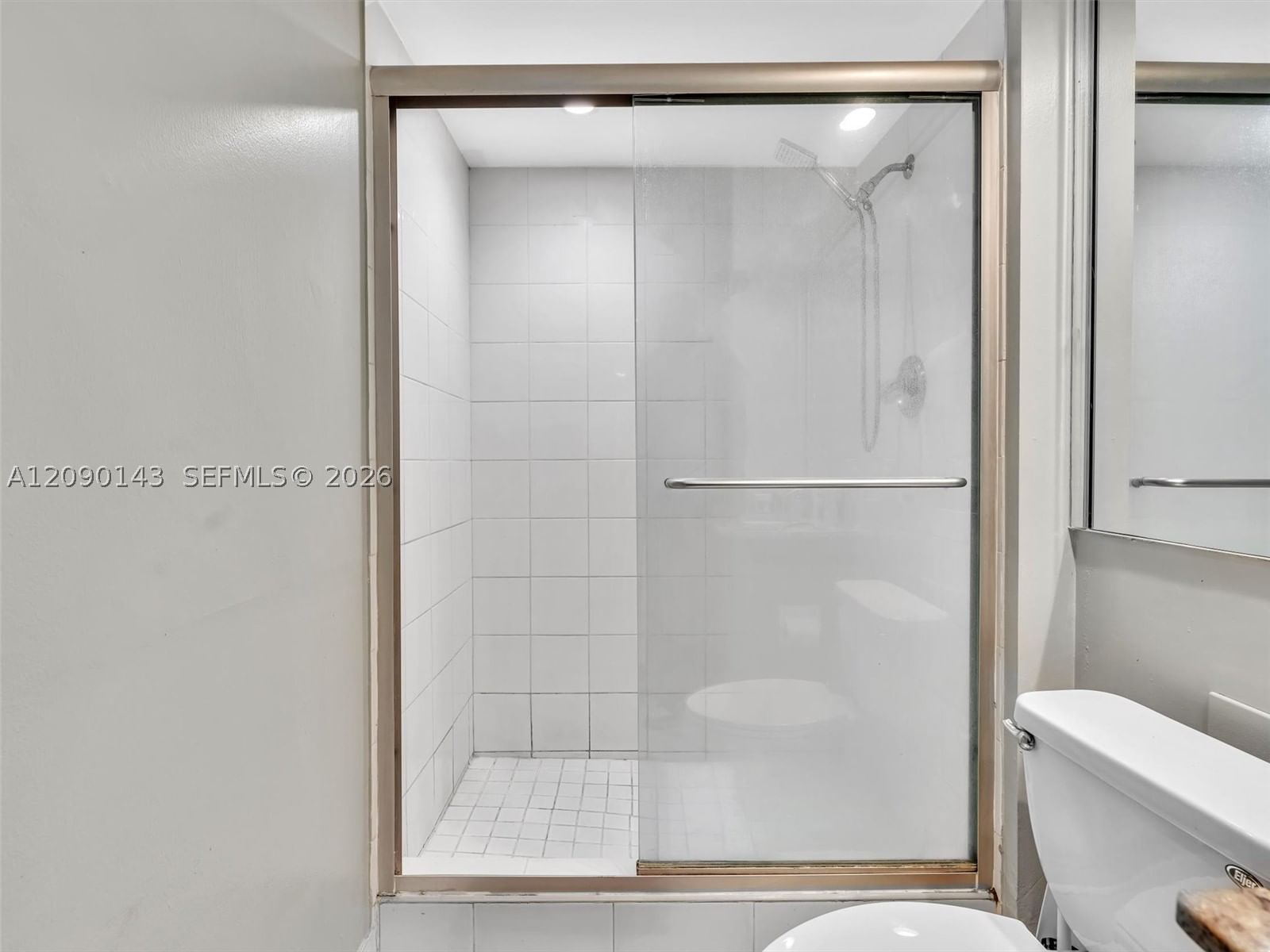 Real estate property located at 20379 Country Club Dr #332, Miami-dade, Coronado Condo- Tower Ii, Aventura, FL