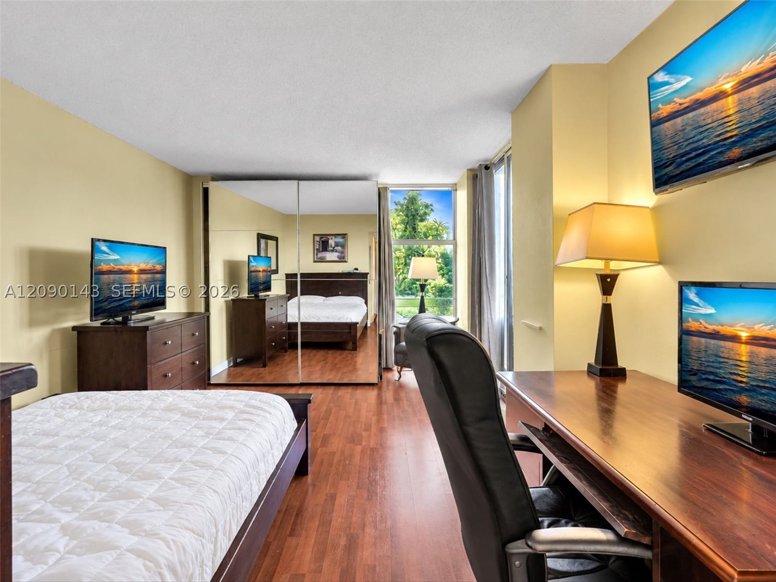 Real estate property located at 20379 Country Club Dr #332, Miami-dade, Coronado Condo- Tower Ii, Aventura, FL