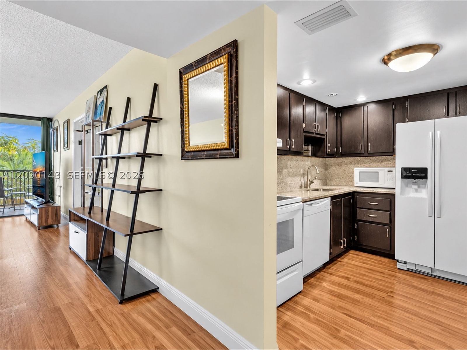 Real estate property located at 20379 Country Club Dr #332, Miami-dade, Coronado Condo- Tower Ii, Aventura, FL