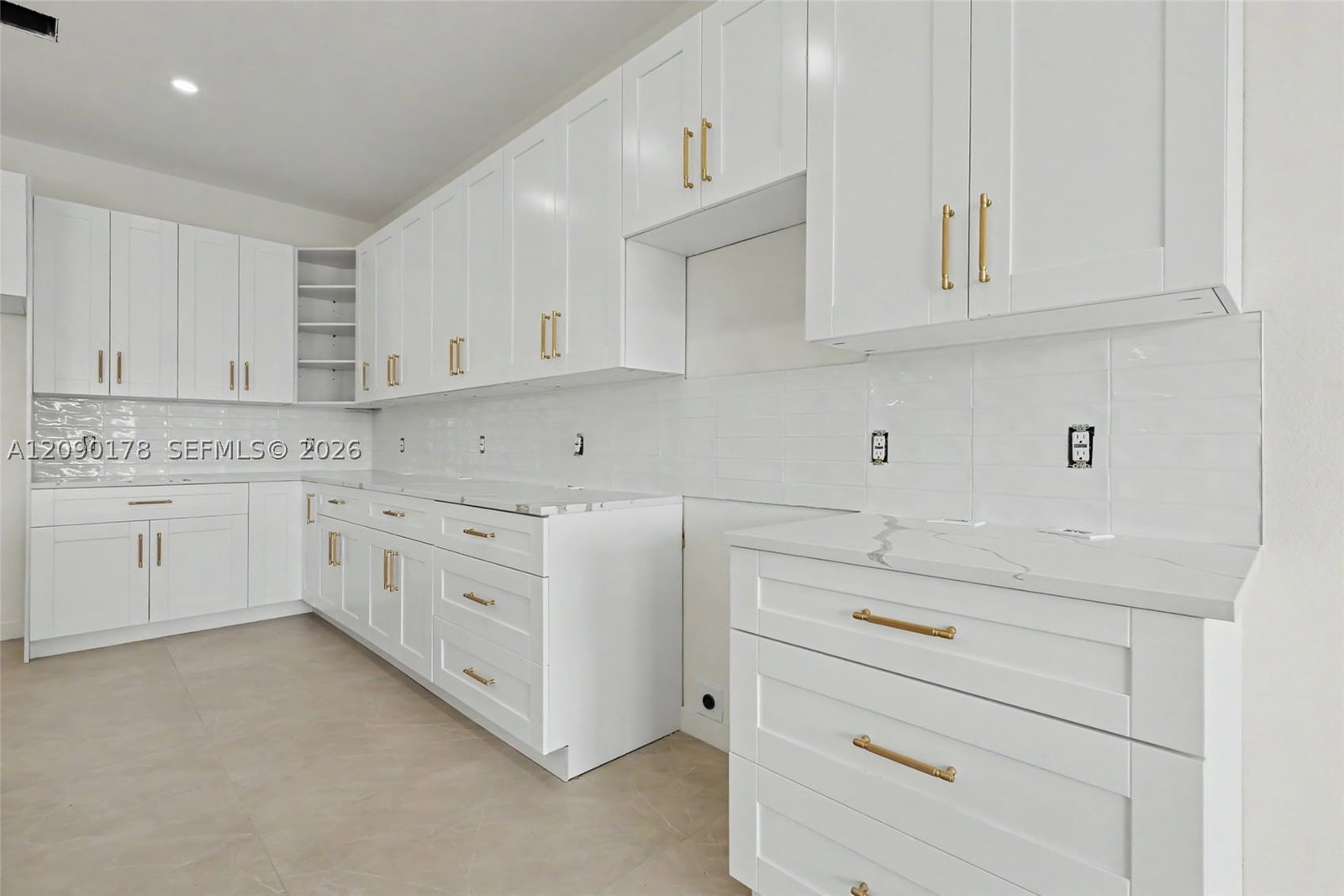 Real estate property located at 2960 24th Ave, Broward, Ziladen Properties, Oakland Park, FL