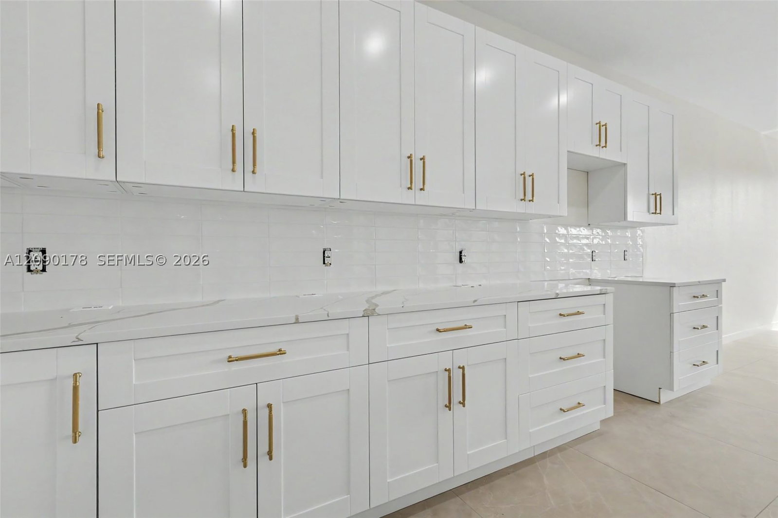 Real estate property located at 2960 24th Ave, Broward, Ziladen Properties, Oakland Park, FL