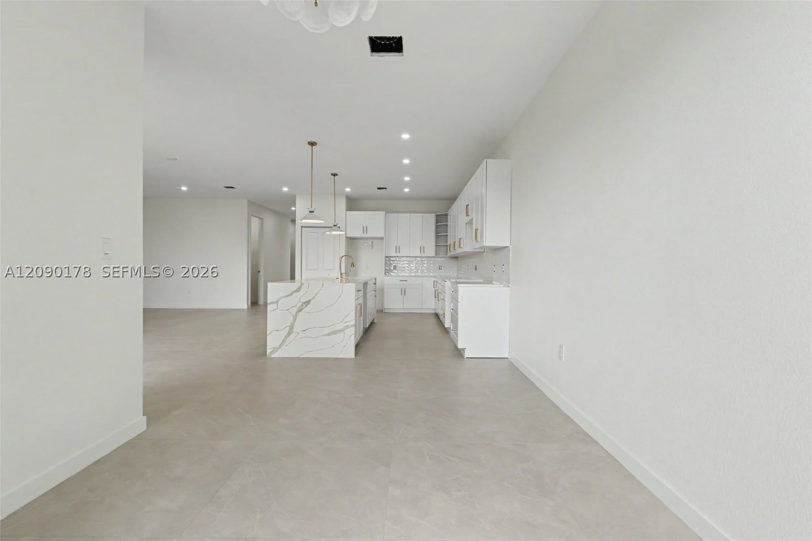 Real estate property located at 2960 24th Ave, Broward, Ziladen Properties, Oakland Park, FL