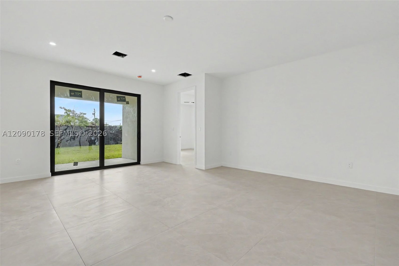 Real estate property located at 2960 24th Ave, Broward, Ziladen Properties, Oakland Park, FL