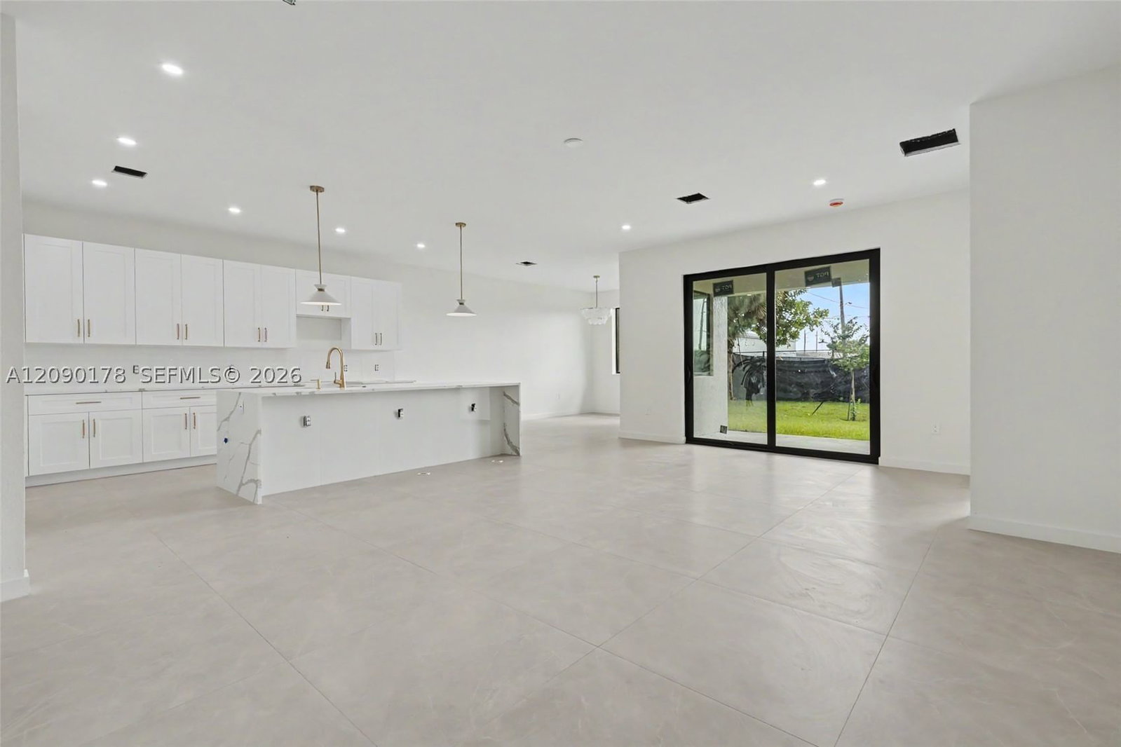 Real estate property located at 2960 24th Ave, Broward, Ziladen Properties, Oakland Park, FL