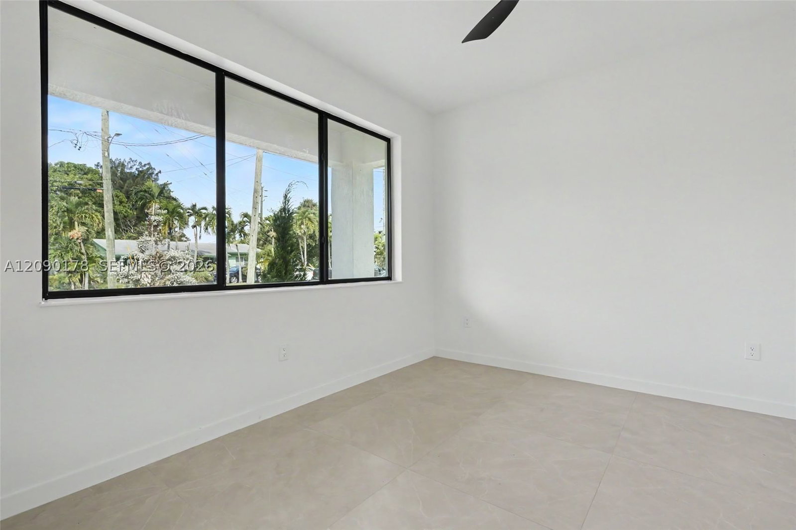 Real estate property located at 2960 24th Ave, Broward, Ziladen Properties, Oakland Park, FL