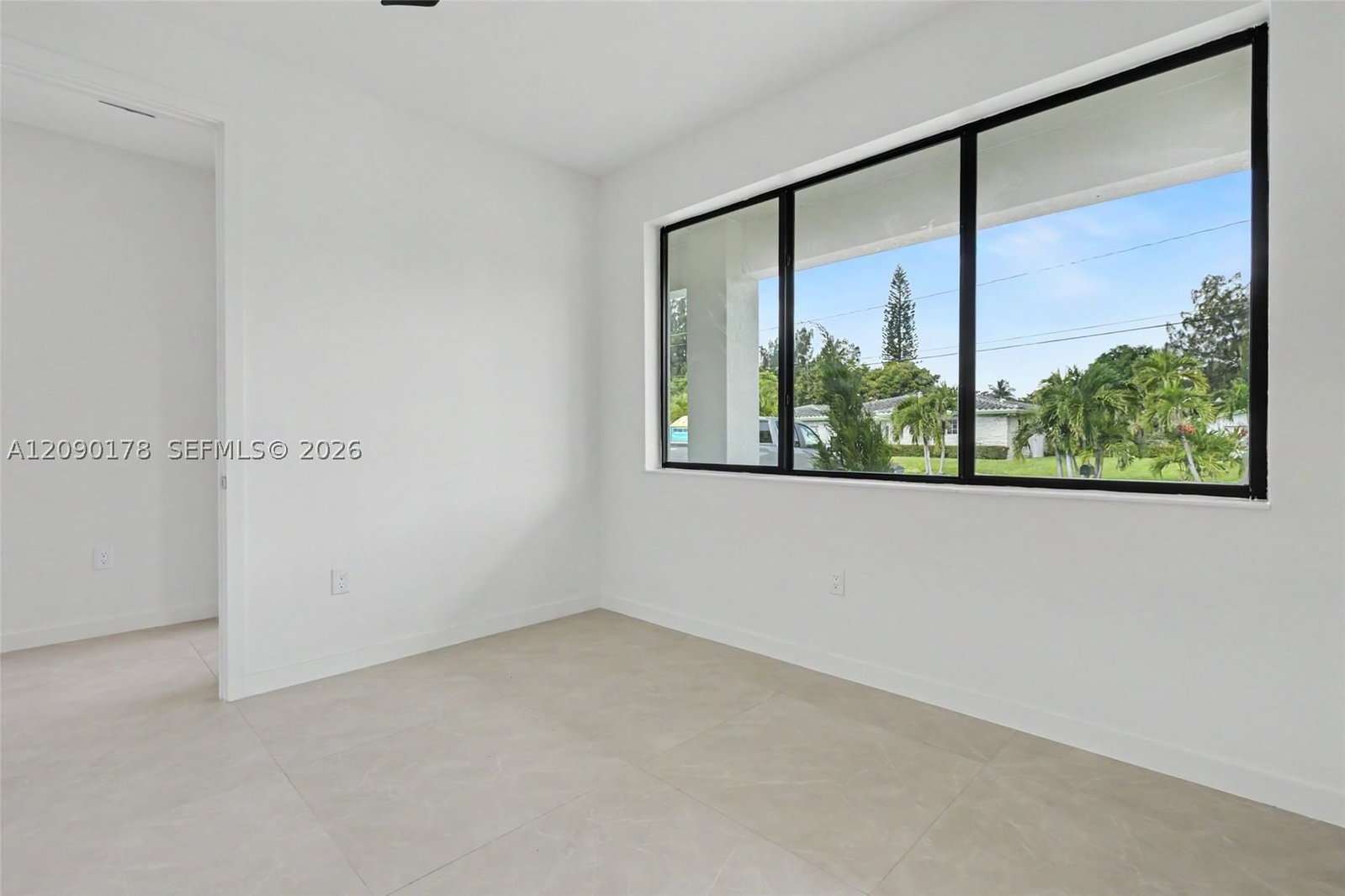Real estate property located at 2960 24th Ave, Broward, Ziladen Properties, Oakland Park, FL