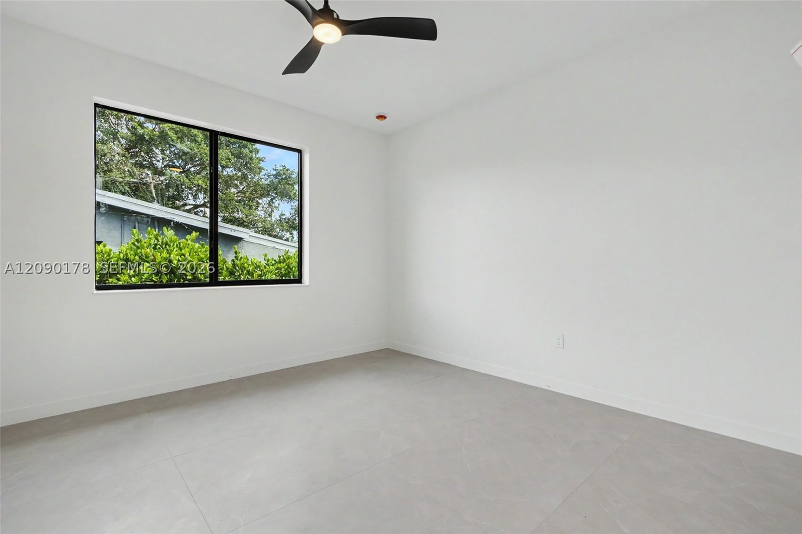 Real estate property located at 2960 24th Ave, Broward, Ziladen Properties, Oakland Park, FL