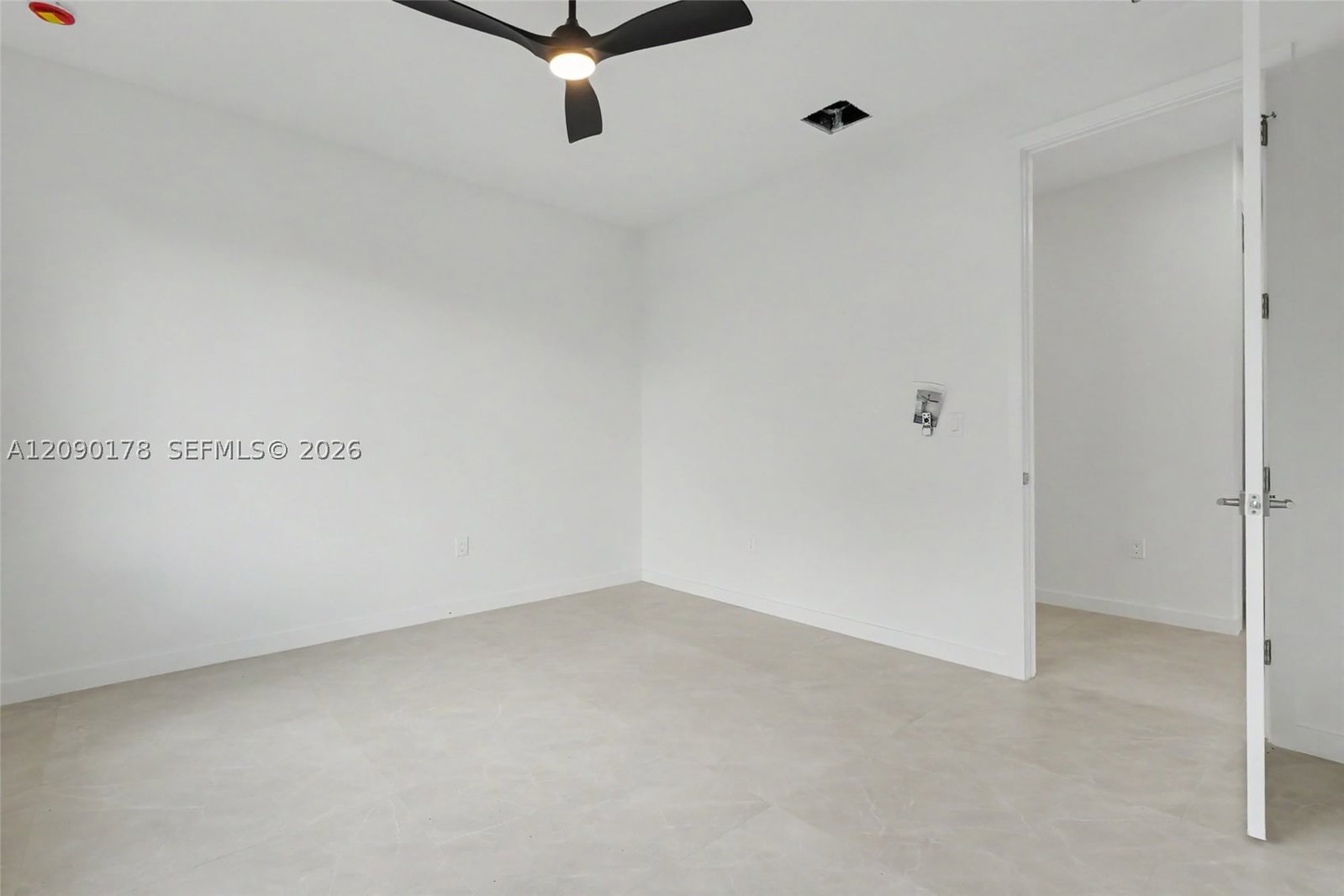 Real estate property located at 2960 24th Ave, Broward, Ziladen Properties, Oakland Park, FL