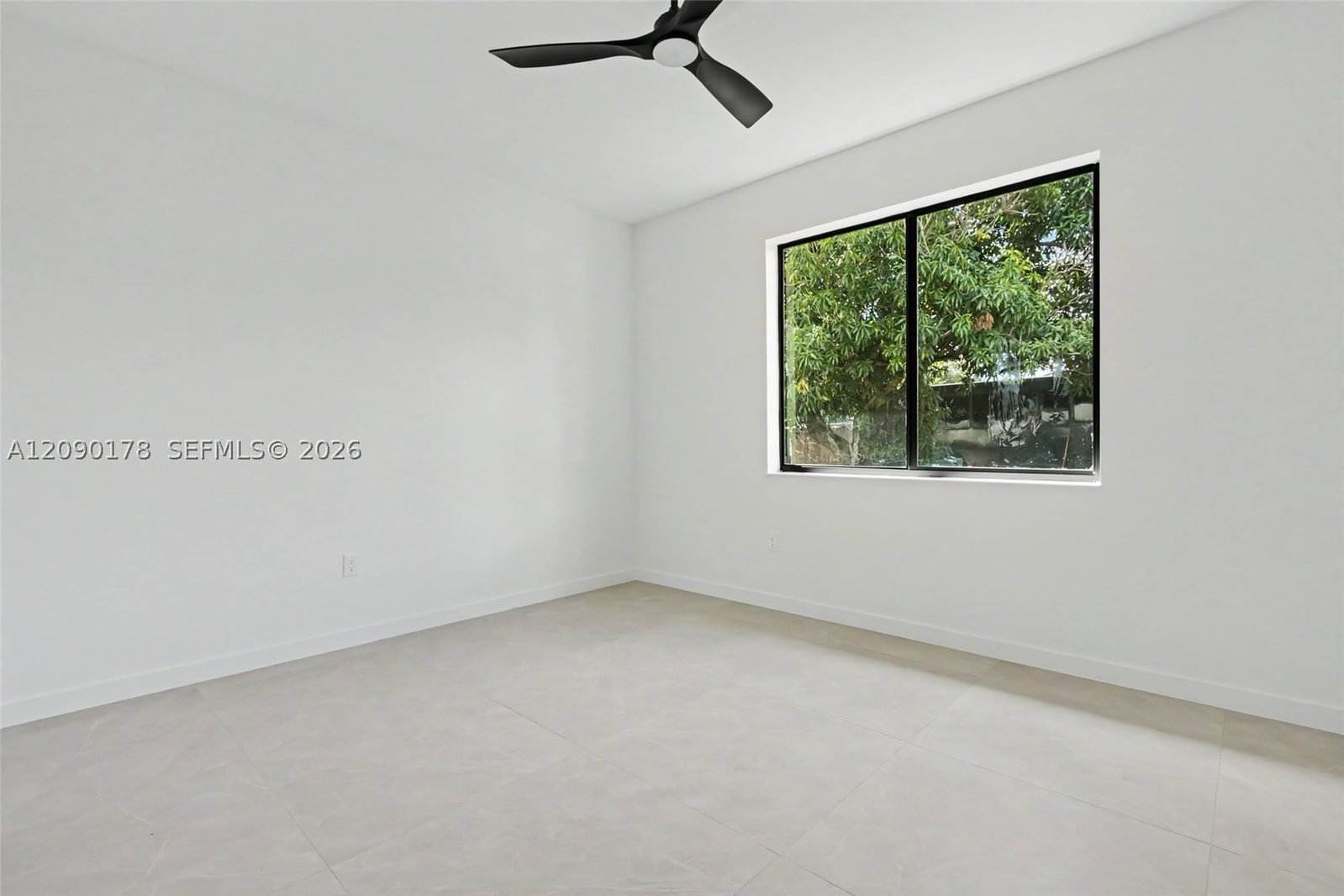 Real estate property located at 2960 24th Ave, Broward, Ziladen Properties, Oakland Park, FL