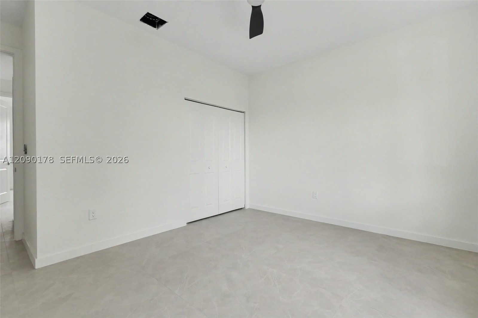 Real estate property located at 2960 24th Ave, Broward, Ziladen Properties, Oakland Park, FL