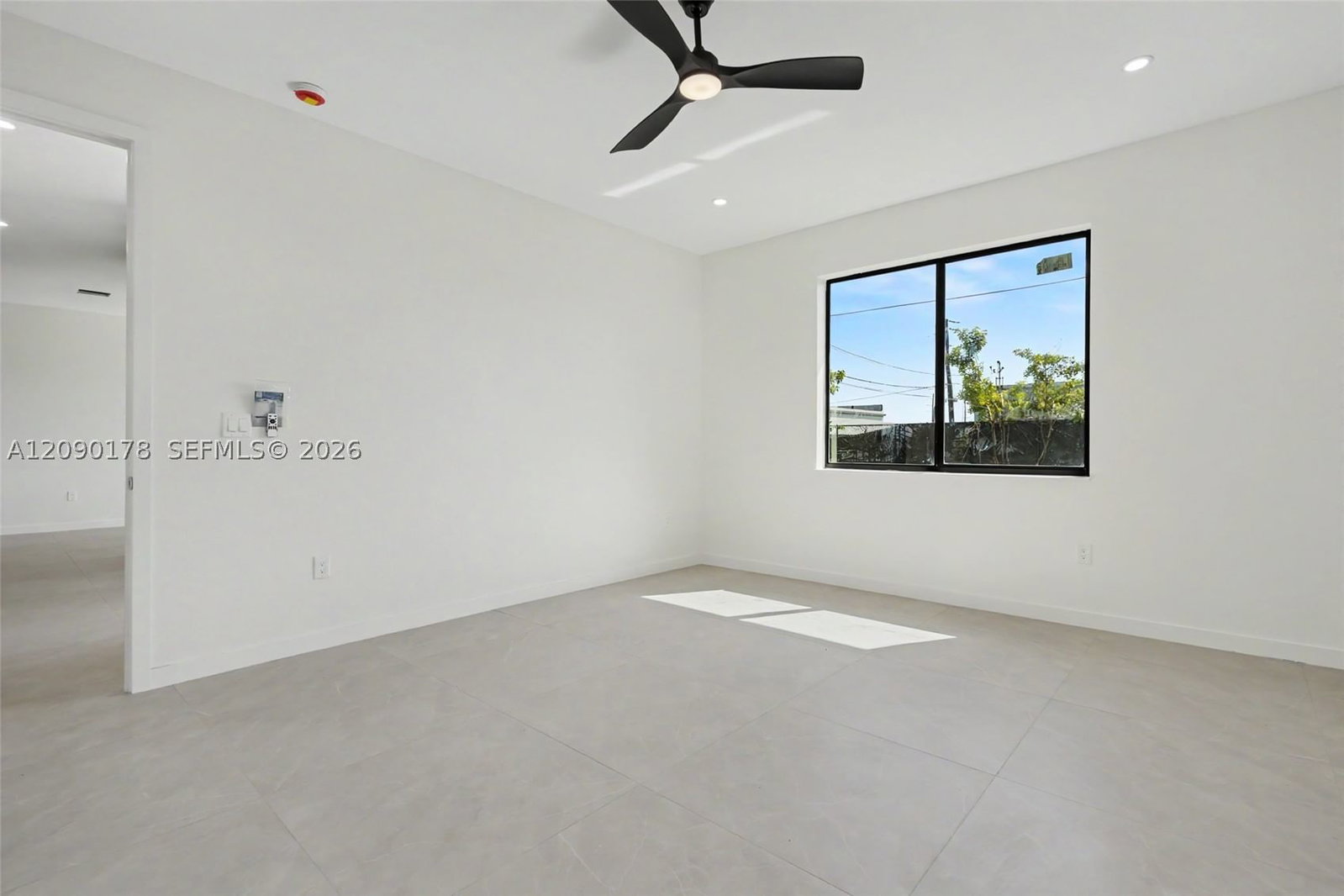 Real estate property located at 2960 24th Ave, Broward, Ziladen Properties, Oakland Park, FL