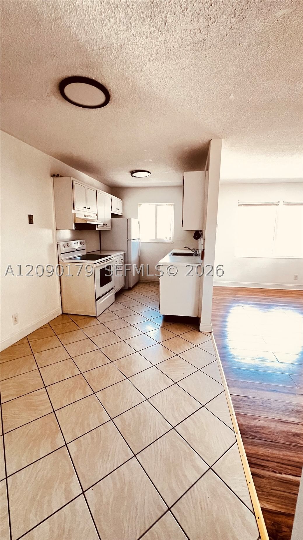 Real estate property located at 1733 Mayo St #11, Broward, Mayo Apartments Assoc Inc, Hollywood, FL