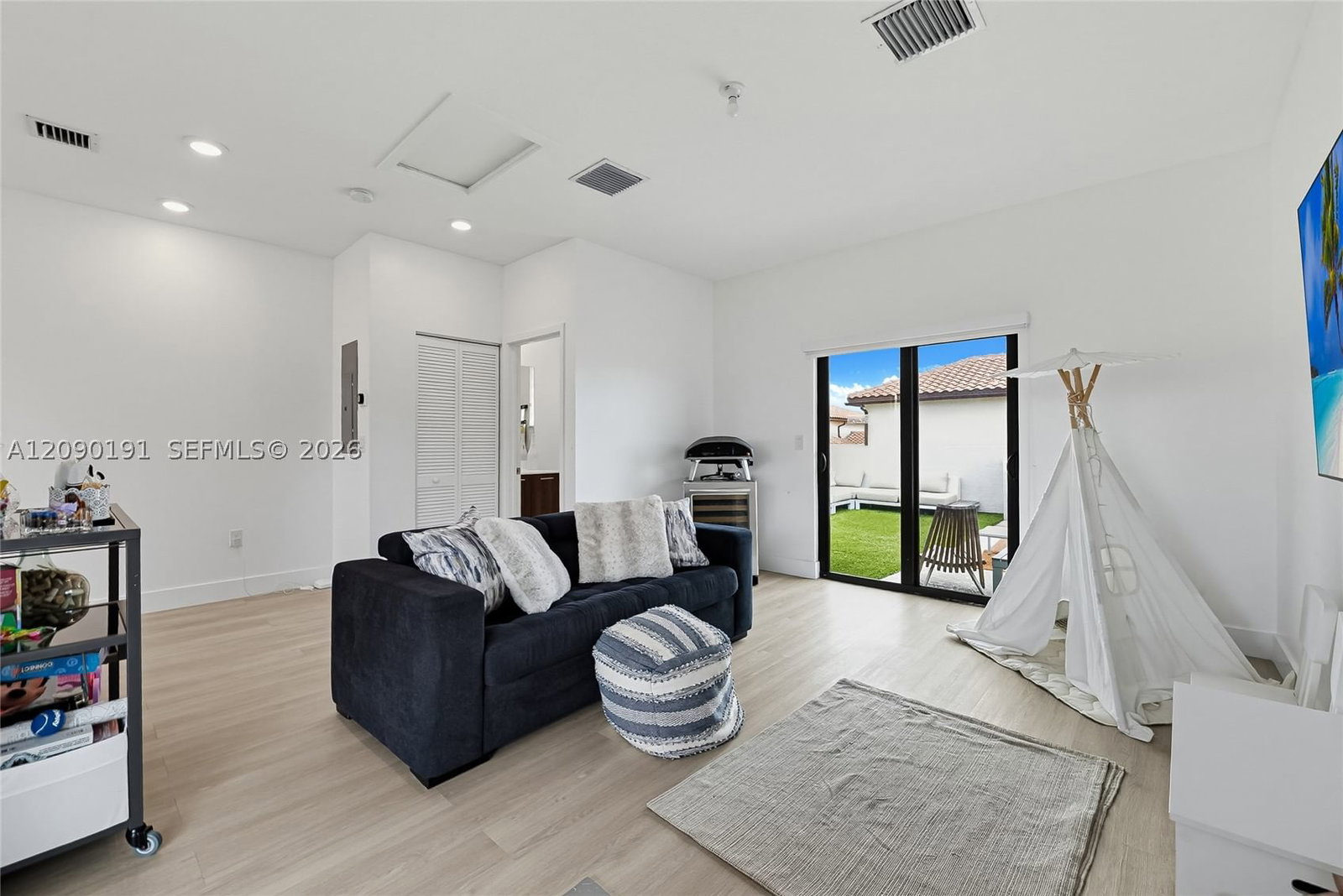 Real estate property located at 4605 83rd Path, Miami-dade, Downtown Doral South Phas, Doral, FL
