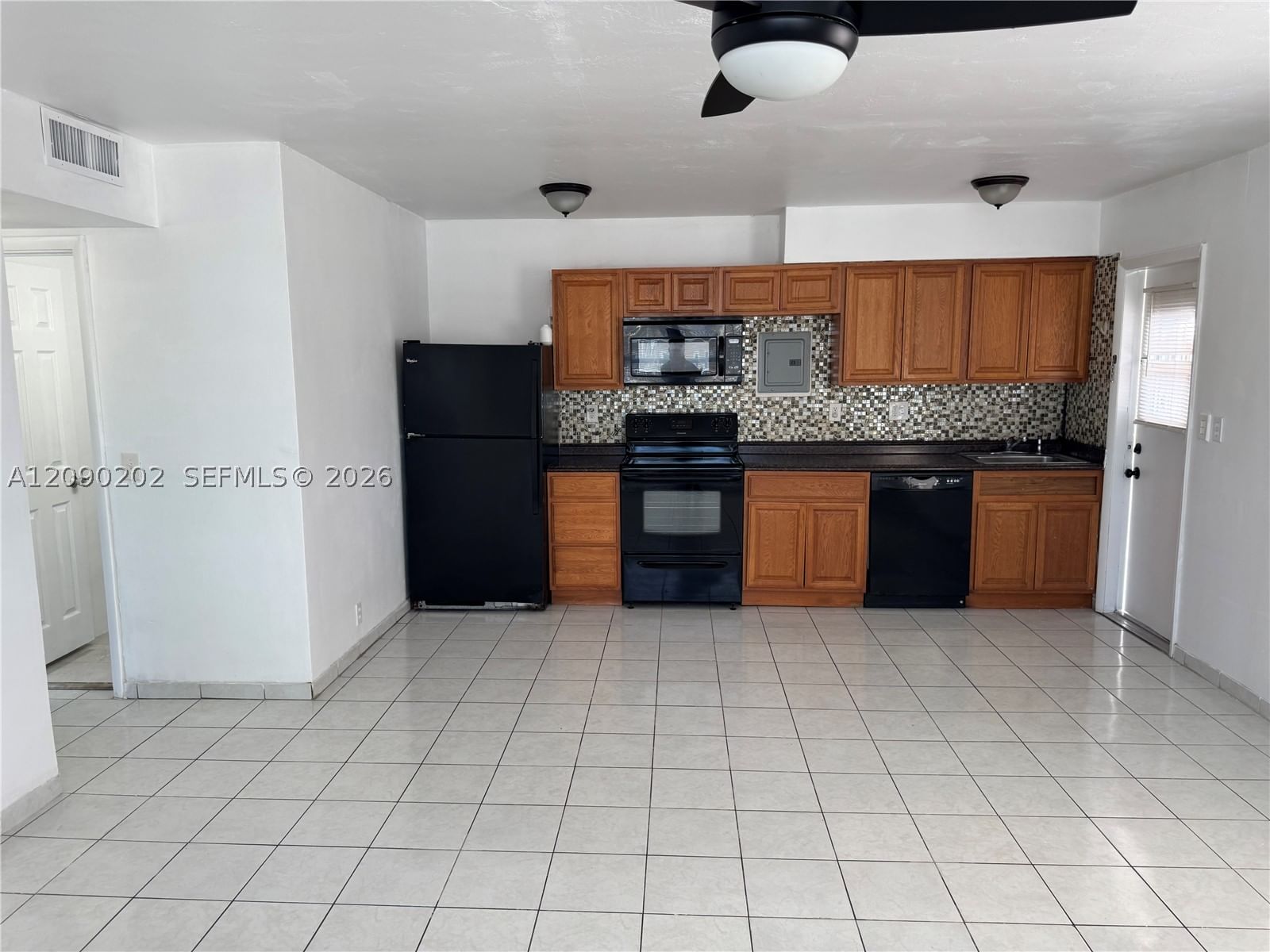 Real estate property located at 1765 Venice Ln #4E, Miami-dade, Venice Park, North Miami, FL