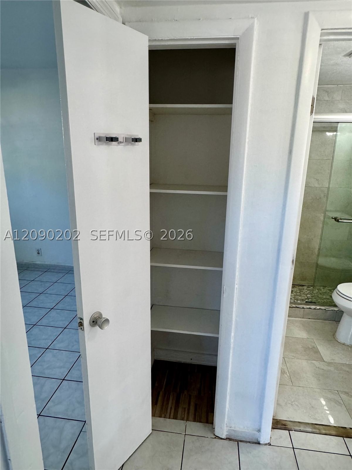 Real estate property located at 1765 Venice Ln #4E, Miami-dade, Venice Park, North Miami, FL