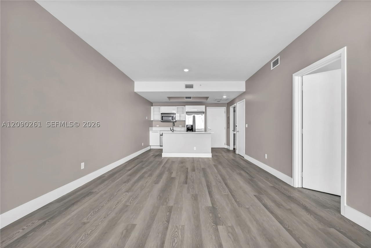 Real estate property located at 888 Biscayne Blvd #1710, Miami-dade, Marinablue Condo, Miami, FL