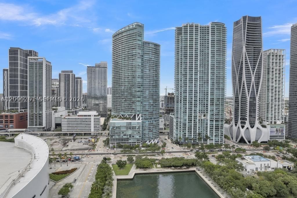 Real estate property located at 888 Biscayne Blvd #1710, Miami-dade, Marinablue Condo, Miami, FL