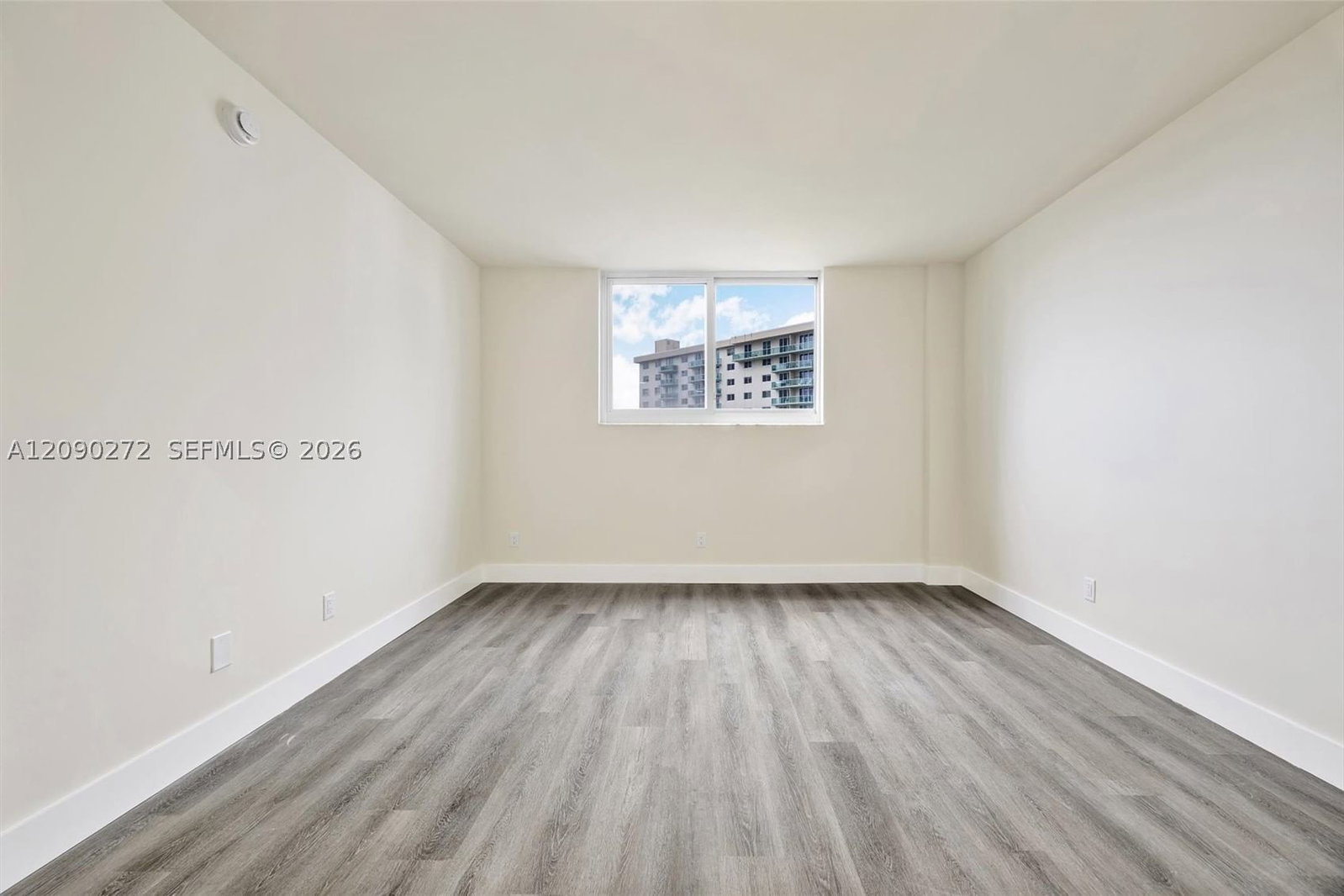 Real estate property located at 19380 Collins Ave #1023, Miami-dade, Oceanview Building B Cond, Sunny Isles Beach, FL