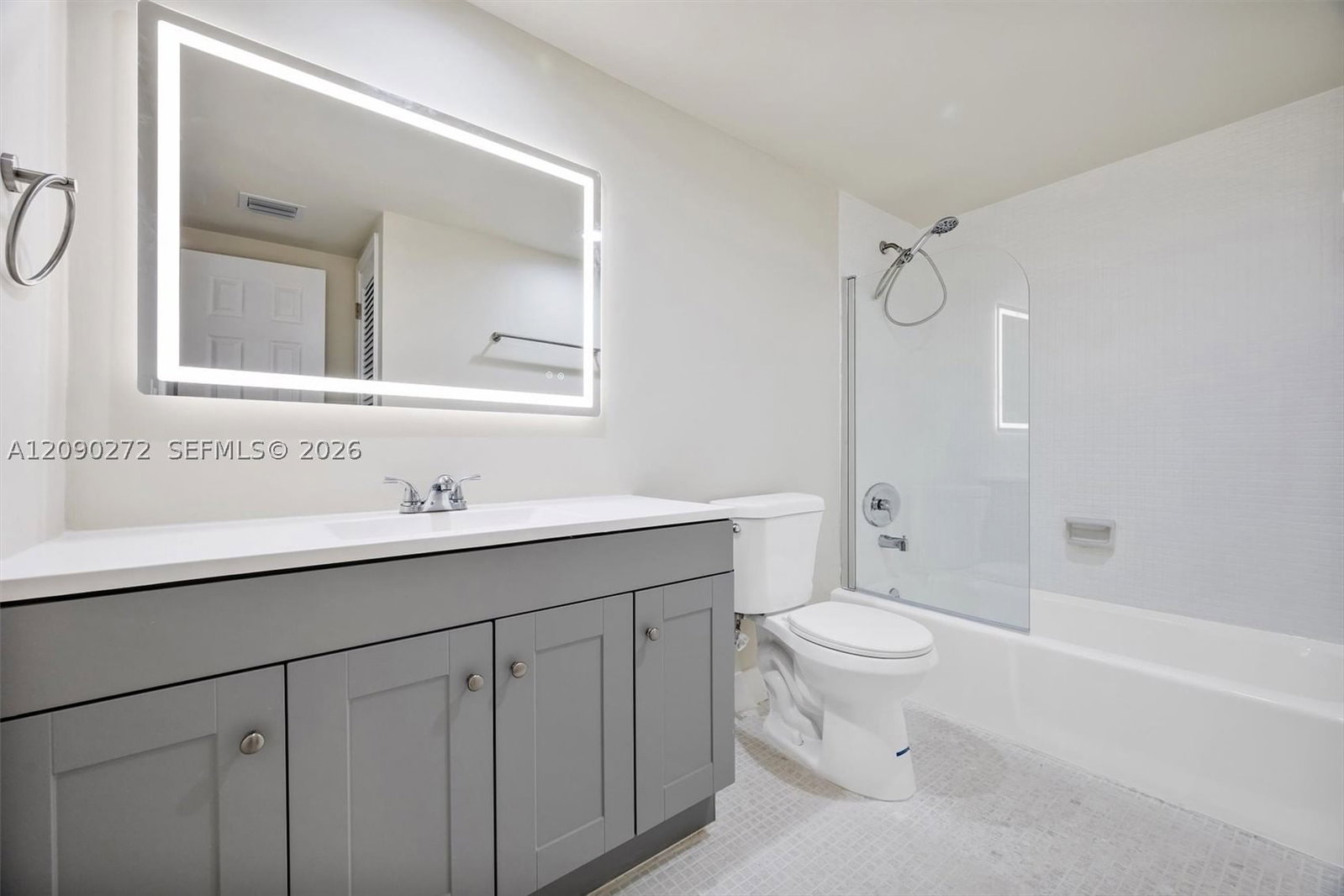 Real estate property located at 19380 Collins Ave #1023, Miami-dade, Oceanview Building B Cond, Sunny Isles Beach, FL