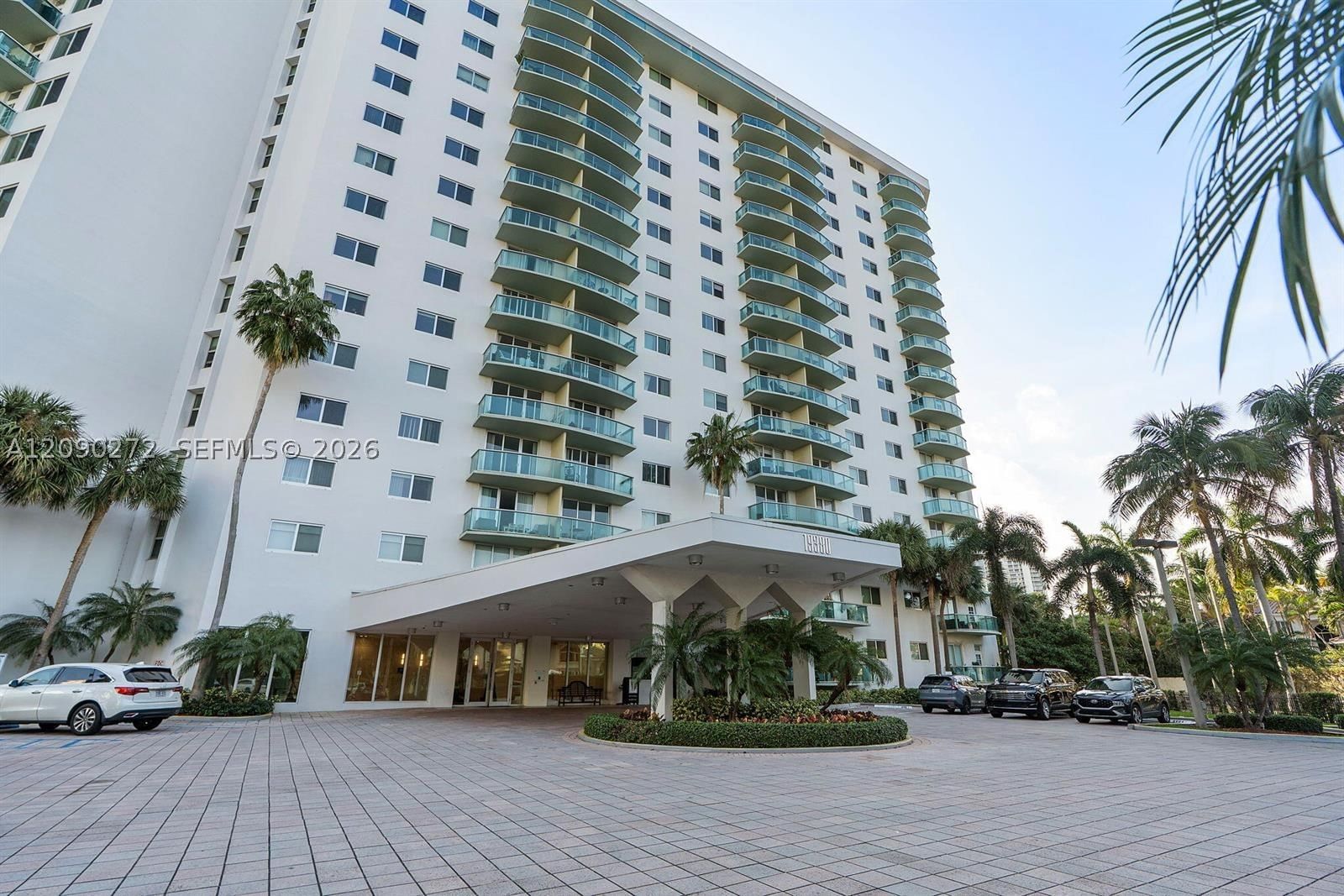 Real estate property located at 19380 Collins Ave #1023, Miami-dade, Oceanview Building B Cond, Sunny Isles Beach, FL