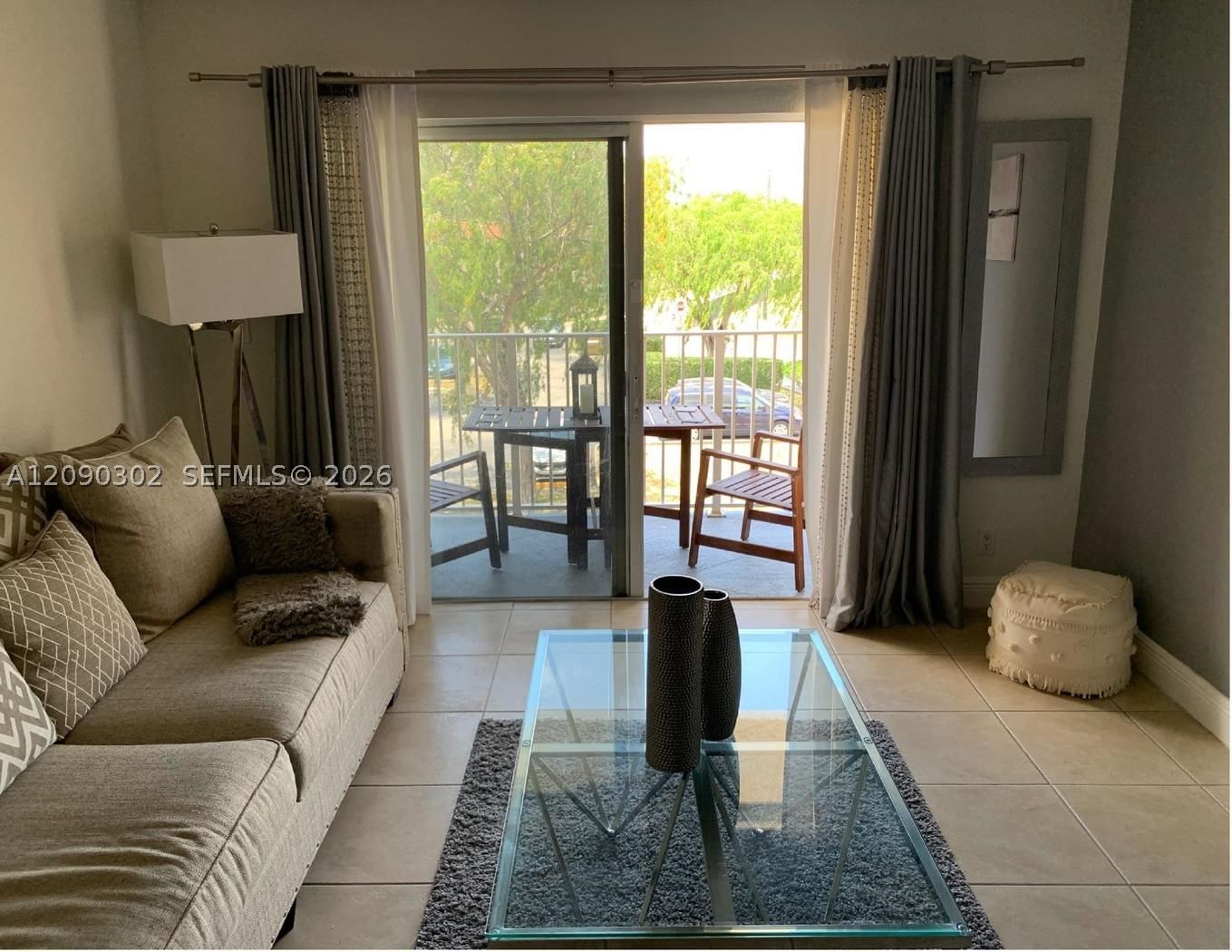 Real estate property located at 5221 Geneva Way #304, Miami-dade, Doral Gardens Ii Condo, Doral, FL