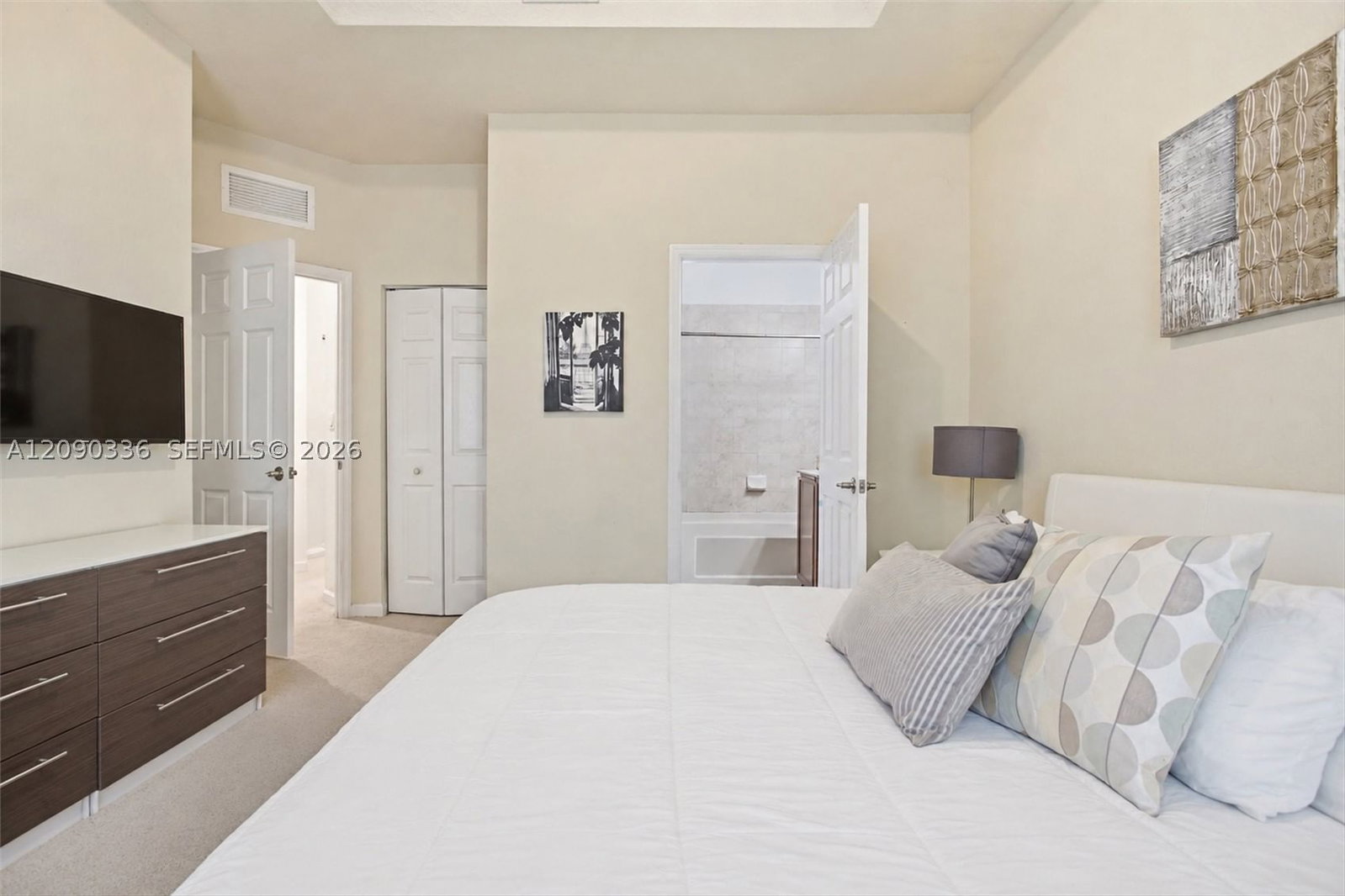 Real estate property located at 11605 89th St #228, Miami-dade, St Moritz At Doral Condo, Doral, FL